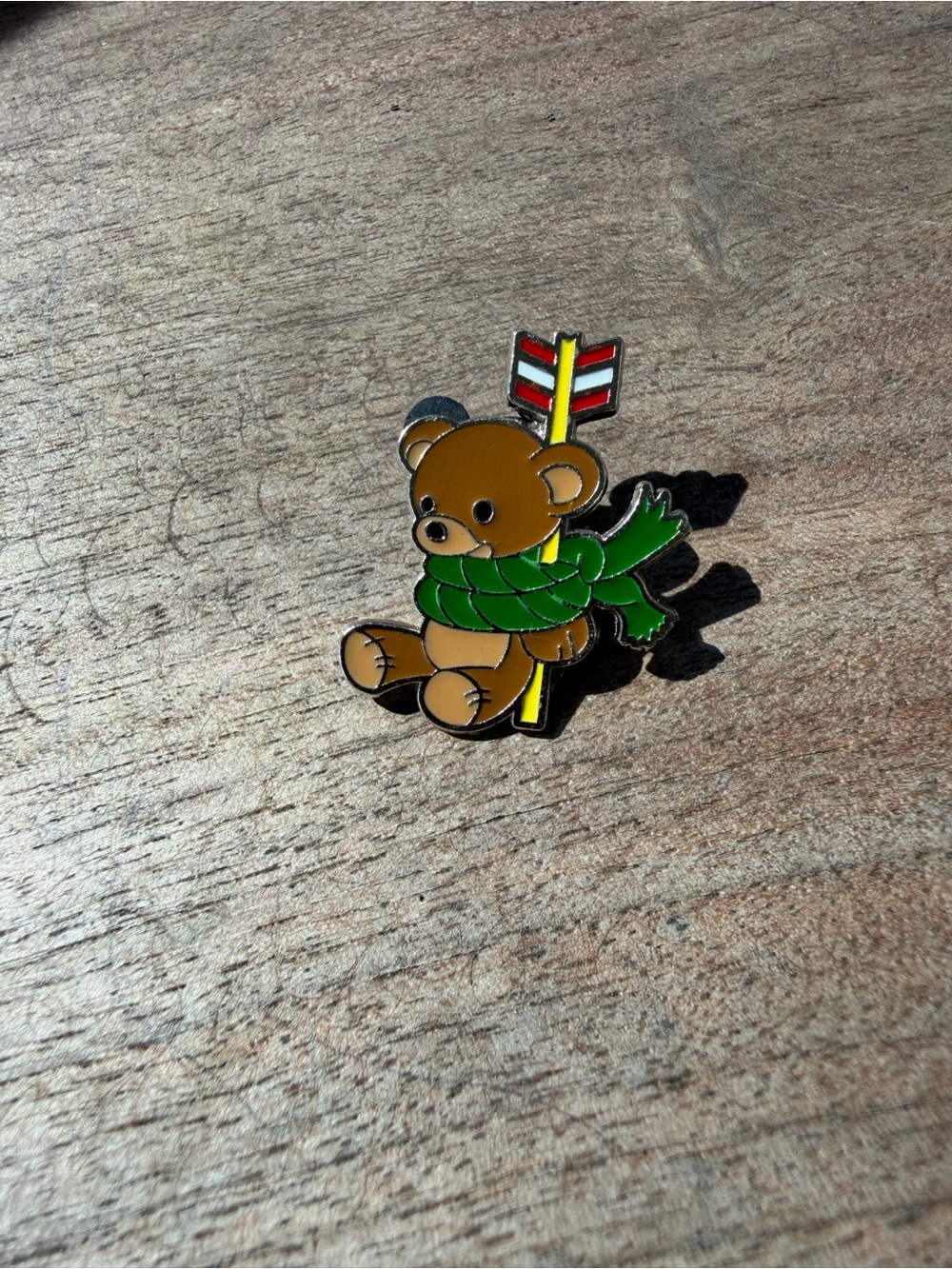 4/$20 Michael Darling's Teddy Bear Disney trading pin
